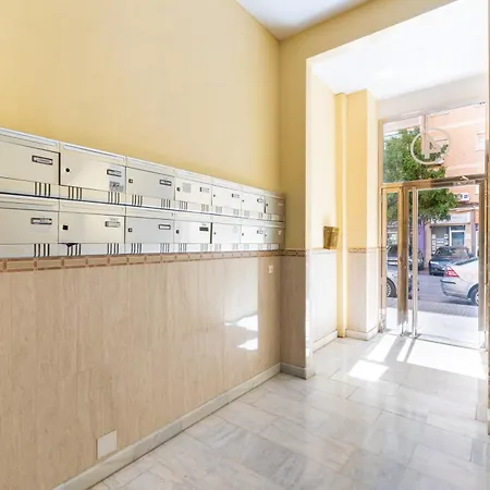 Wintowinrentals Quiet Apartment, Good Location, Free Parking Málaga Extérieur photo